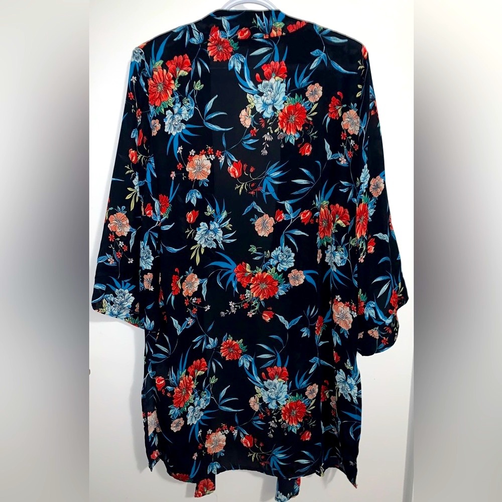🇨🇦 Tahari - Open Front Floral Kimono - Picture 2 of 5